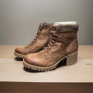 b-52 by bullboxer lace-up ankle boots Size 10 Brown